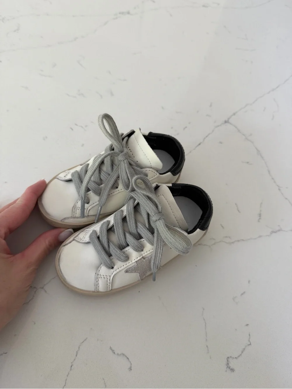 Golden Goose White Kids Sneakers with Grey Star - Size 21(5-5.5)